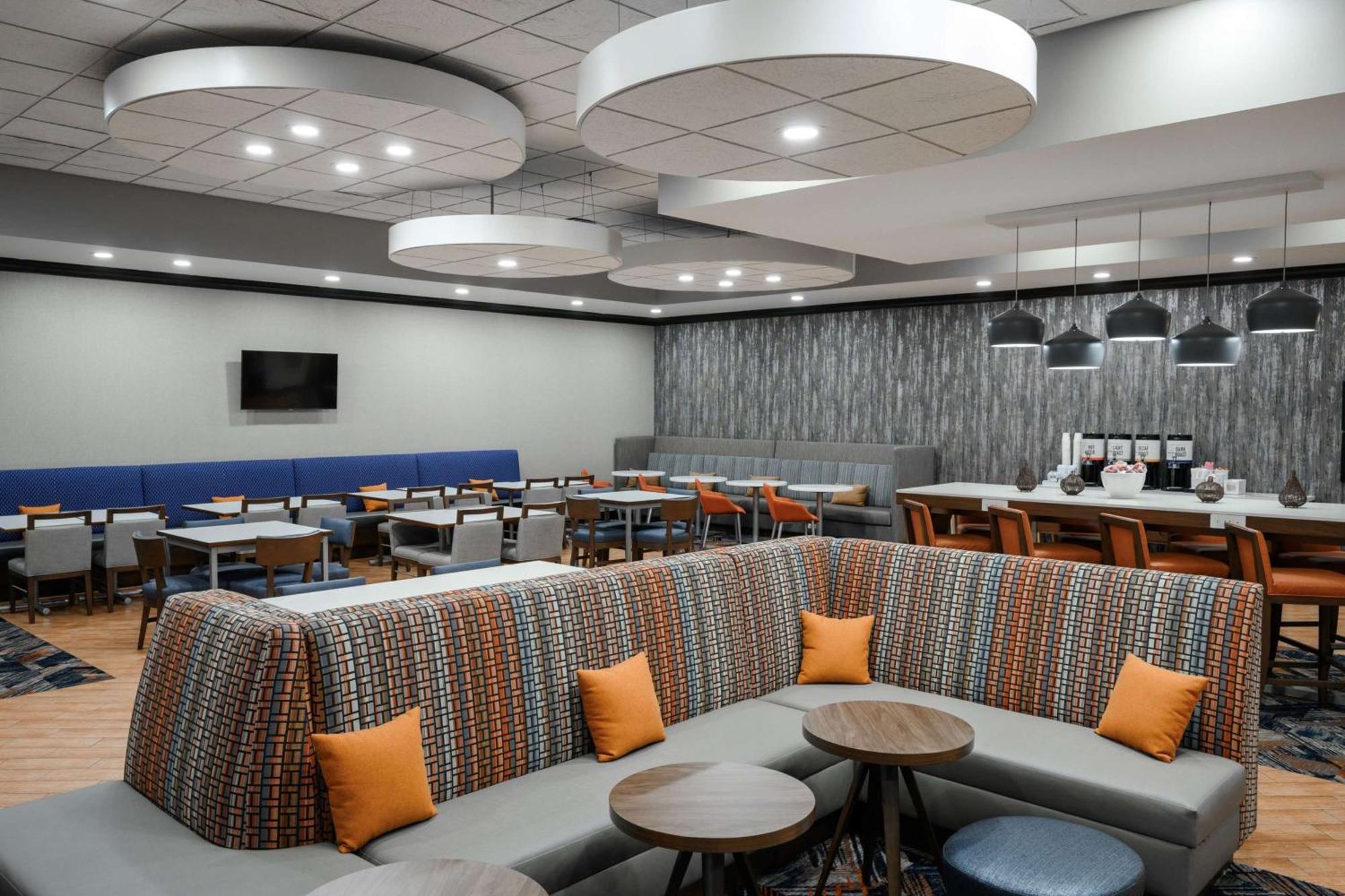 Hampton Inn Evansville Airport Extérieur photo